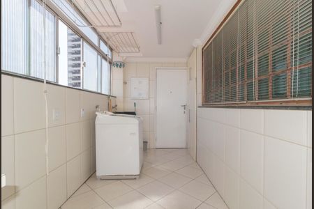 Apartamento à venda com 136m², 3 quartos e 1 vagaÁrea de Serviço