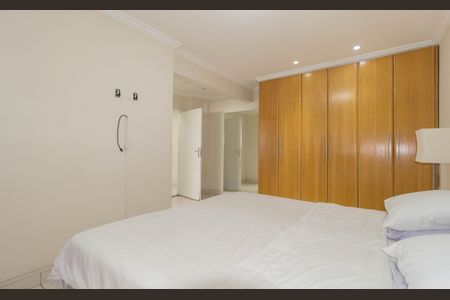 Apartamento à venda com 136m², 3 quartos e 1 vaga Suíte