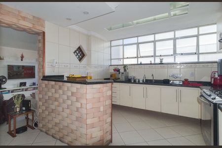 Apartamento à venda com 136m², 3 quartos e 1 vagaCozinha