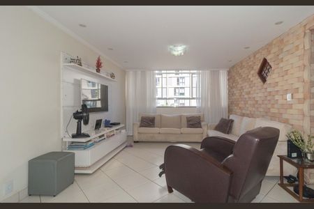 Apartamento à venda com 136m², 3 quartos e 1 vagaSala