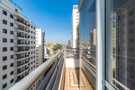 Apartamento à venda com 71m², 1 quarto e 2 vagasvaranda