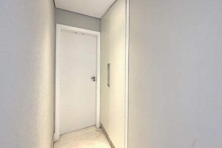 Apartamento à venda com 90m², 2 quartos e 1 vaga Apartamento à venda com 90m², 2 quartos e 1 vagaCorredor