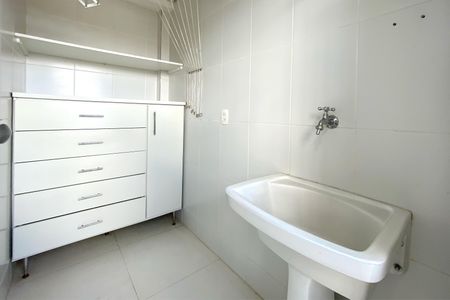 Apartamento à venda com 90m², 2 quartos e 1 vaga Apartamento à venda com 90m², 2 quartos e 1 vagaÁrea de Serviço