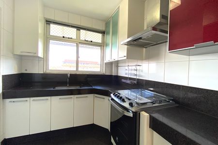 Apartamento à venda com 90m², 2 quartos e 1 vaga Apartamento à venda com 90m², 2 quartos e 1 vagaCozinha