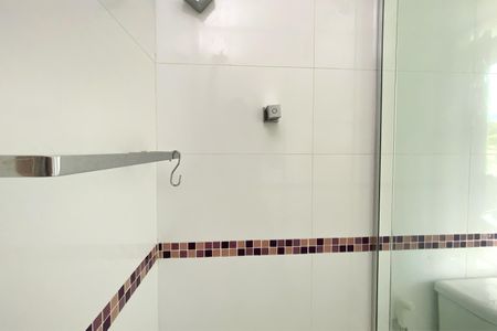 Apartamento à venda com 90m², 2 quartos e 1 vaga Apartamento à venda com 90m², 2 quartos e 1 vagaBanheiro