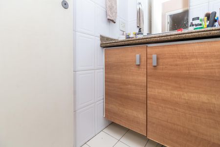 Apartamento à venda com 75m², 3 quartos e 2 vagasBanheiro