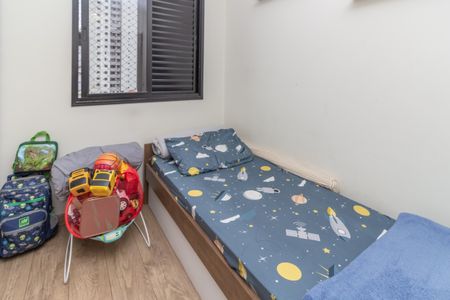 Apartamento à venda com 75m², 3 quartos e 2 vagasQuarto 3