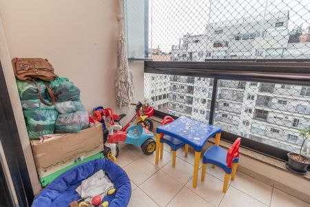 Apartamento à venda com 75m², 3 quartos e 2 vagasVaranda