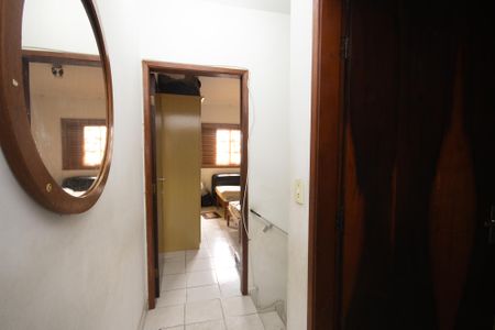 Casa à venda com 64m², 2 quartos e 1 vaga Casa à venda com 64m², 2 quartos e 1 vagaCorredor