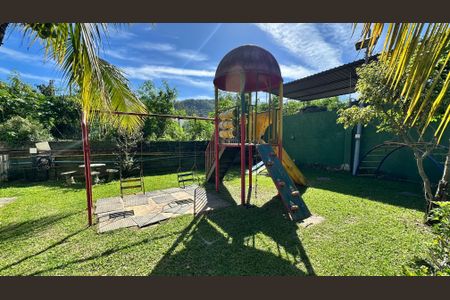 Casa de condomínio à venda com 55m², 2 quartos e 1 vaga Casa de condomínio à venda com 55m², 2 quartos e 1 vagaÁrea comum - Playground