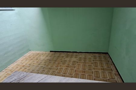 Casa para alugar com 102m², 2 quartos e 1 vagaQuintal