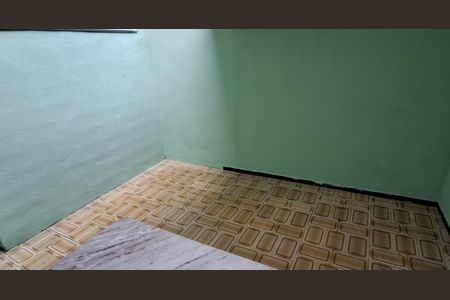 Casa para alugar com 102m², 2 quartos e 1 vagaQuintal
