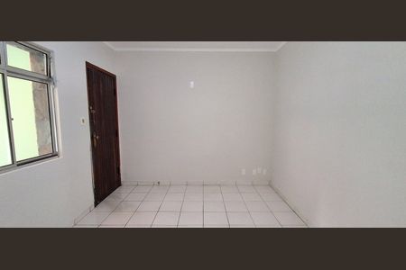 Casa para alugar com 102m², 2 quartos e 1 vagaSala