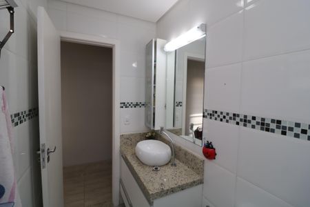 Casa à venda com 190m², 3 quartos e 4 vagasBanheiro