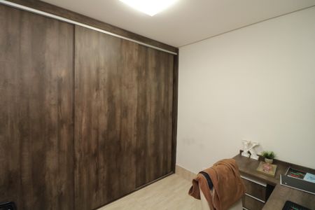 Casa à venda com 190m², 3 quartos e 4 vagasQuarto 2