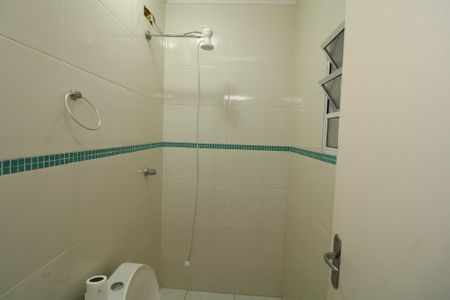 Casa à venda com 190m², 3 quartos e 4 vagasBanheiro 2