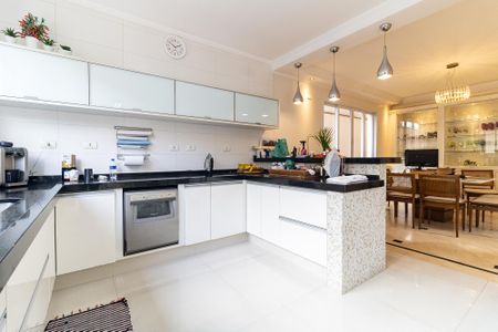 Casa à venda com 600m², 3 quartos e 7 vagasCozinha