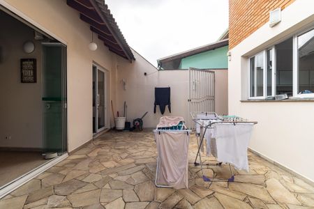 Casa à venda com 600m², 3 quartos e 7 vagasQuintal