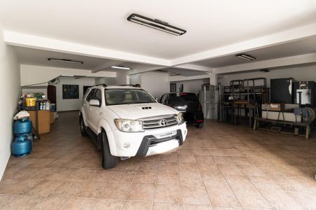 Casa à venda com 600m², 3 quartos e 7 vagasGaragem