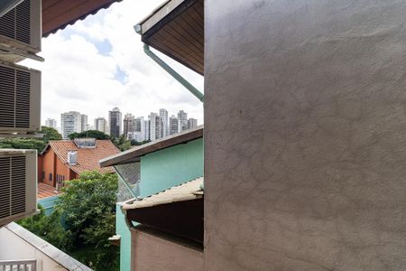 Casa à venda com 600m², 3 quartos e 7 vagasVista da Suíte 2