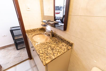 Casa à venda com 600m², 3 quartos e 7 vagas  Área comum Lavabo da Garagem