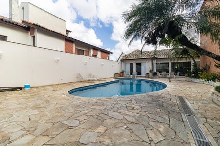 Casa à venda com 600m², 3 quartos e 7 vagasPiscina