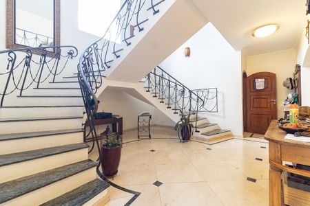 Casa à venda com 600m², 3 quartos e 7 vagasHall