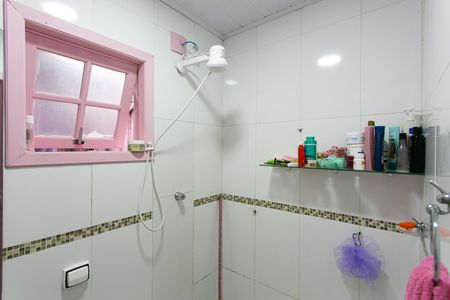 Casa à venda com 73m², 2 quartos e sem vaga Casa à venda com 73m², 2 quartos e sem vagaBanheiro