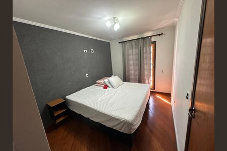 Quarto 1 de casa para alugar com 4 quartos, 145m² em Tarumã, Pinhais
