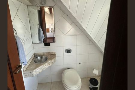 Casa para alugar com 145m², 3 quartos e 2 vagasBanheiro da Suíte