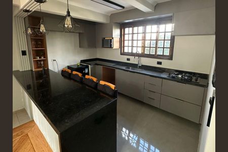 Casa para alugar com 145m², 3 quartos e 2 vagasCozinha