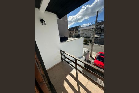 Sacada quarto 1 de casa para alugar com 4 quartos, 145m² em Tarumã, Pinhais