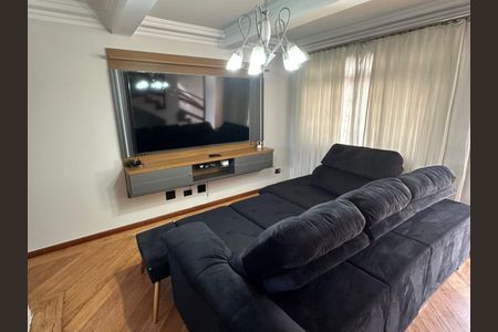 Casa para alugar com 145m², 3 quartos e 2 vagasSala