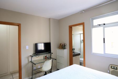 Apartamento à venda com 67m², 2 quartos e 1 vagaSuíte