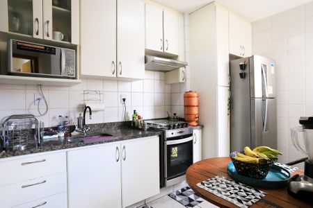 Apartamento à venda com 67m², 2 quartos e 1 vagaCozinha