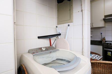 Apartamento à venda com 67m², 2 quartos e 1 vagaÁrea de Serviço