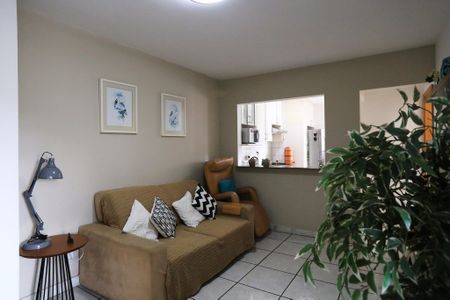 Apartamento à venda com 67m², 2 quartos e 1 vagaSala