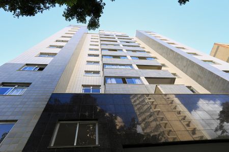 Apartamento à venda com 67m², 2 quartos e 1 vagaFachada