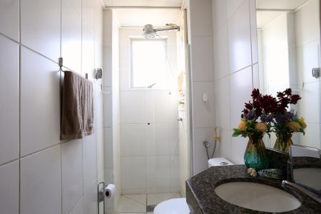 Apartamento à venda com 67m², 2 quartos e 1 vagaBanheiro Social