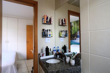 Apartamento à venda com 67m², 2 quartos e 1 vagaBanheiro da Suíte