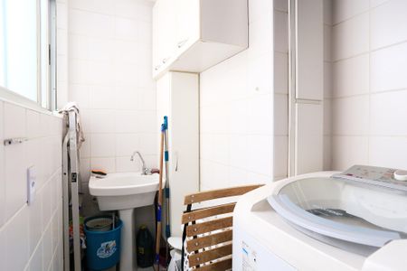Apartamento à venda com 67m², 2 quartos e 1 vagaÁrea de Serviço