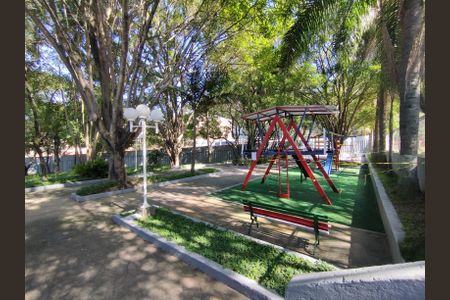 Apartamento à venda com 64m², 2 quartos e 1 vaga Apartamento à venda com 64m², 2 quartos e 1 vagaÁrea comum - Playground