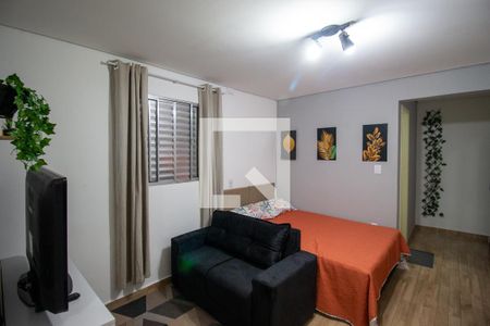Casa para alugar com 27m², 1 quarto e sem vaga