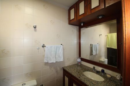 Apartamento à venda com 110m², 3 quartos e 2 vagasQuarto 3 - Banheiro