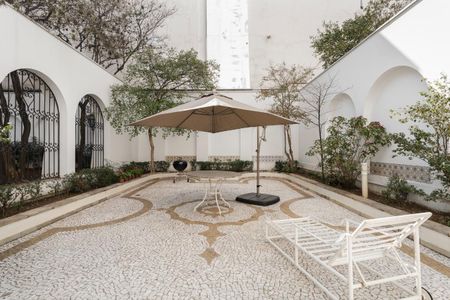 Apartamento à venda com 270m², 4 quartos e 3 vagasFoto 02