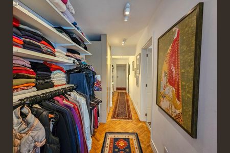 Apartamento à venda com 226m², 4 quartos e 2 vagas Apartamento à venda com 226m², 4 quartos e 2 vagasFoto 24