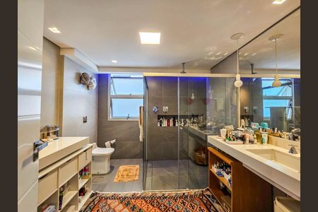 Apartamento à venda com 226m², 4 quartos e 2 vagas Apartamento à venda com 226m², 4 quartos e 2 vagasFoto 25