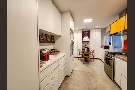 Apartamento à venda com 226m², 4 quartos e 2 vagas Apartamento à venda com 226m², 4 quartos e 2 vagasFoto 34