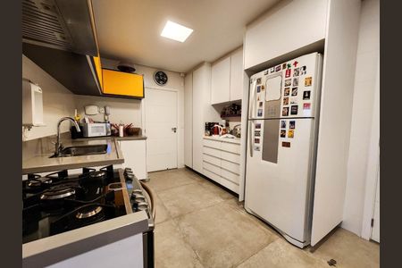 Apartamento à venda com 226m², 4 quartos e 2 vagas Apartamento à venda com 226m², 4 quartos e 2 vagasFoto 37