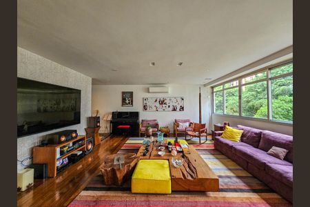 Apartamento à venda com 226m², 4 quartos e 2 vagas Apartamento à venda com 226m², 4 quartos e 2 vagasFoto 05